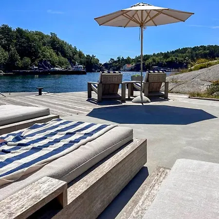 Unique Sorlandet With Dock Near Prázdninový dům