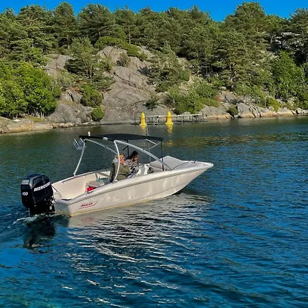 Unique Sorlandet With Dock Near * Hovag
